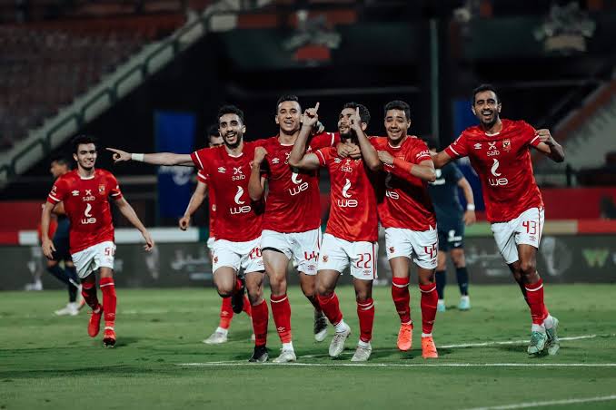 الأهلي ينهي ملف المدير الفني الجديد خلفاً لسواريش