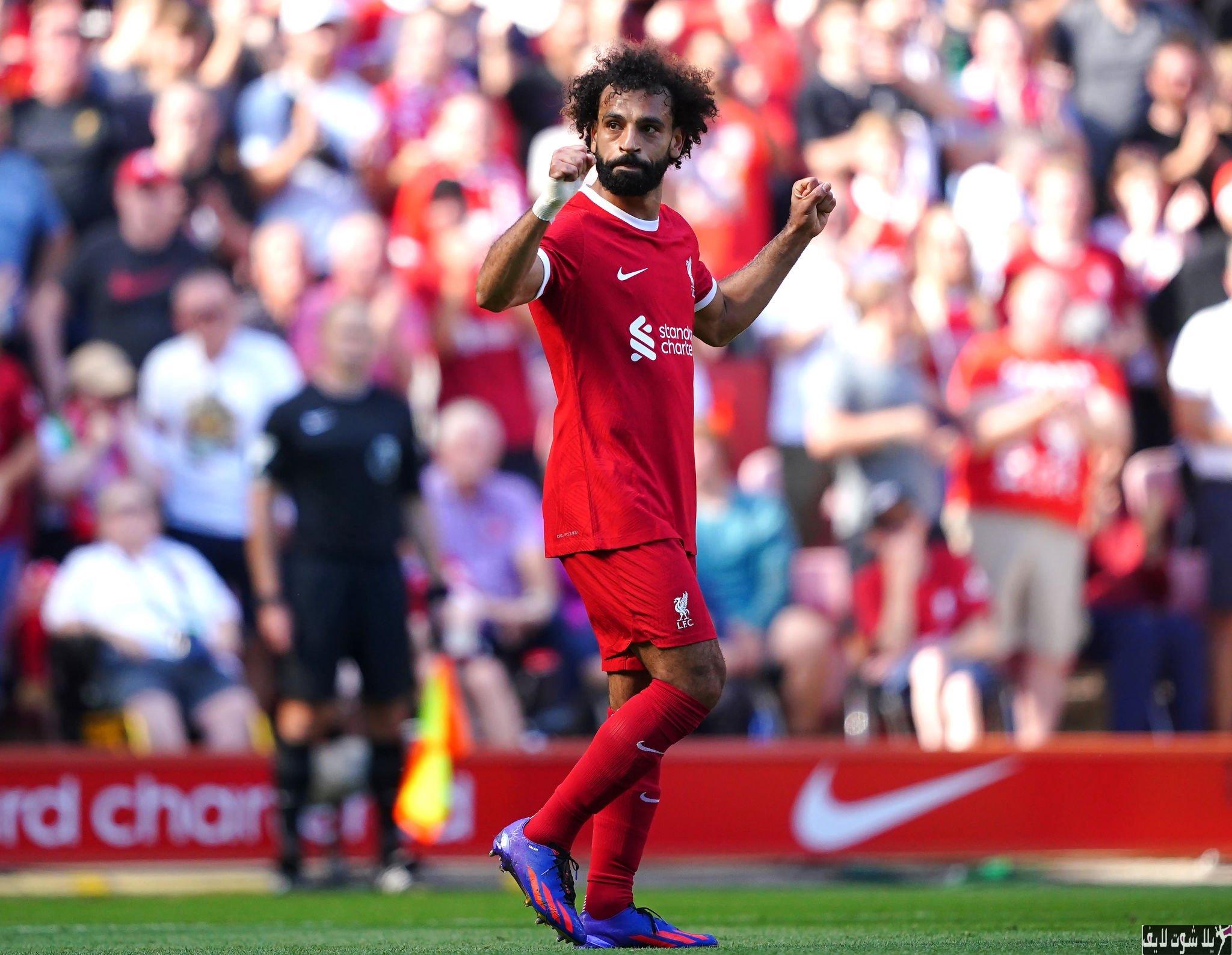 صورة لمحمد صلاح في ملعب ليفربول تعبر عن قراره بالبقاء في الفريق