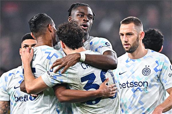 إنتر ميلان يواجه أتالانتا في الدوري الإيطالي إنتر ميلان يواجه أتالانتا في الدوري الإيطالي
